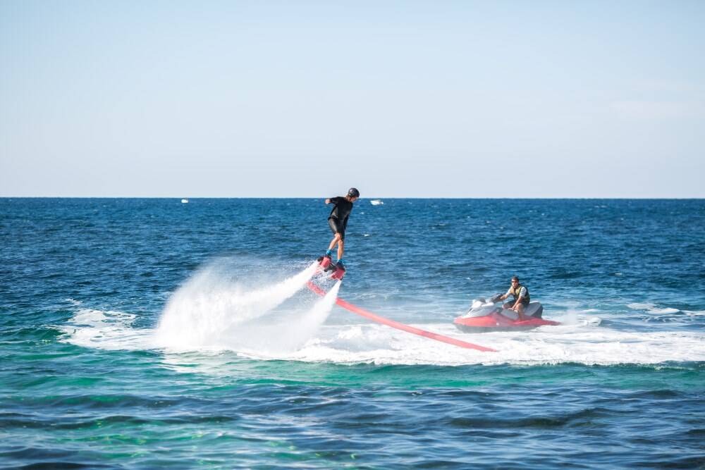 flyboard dubai and jet ski rider